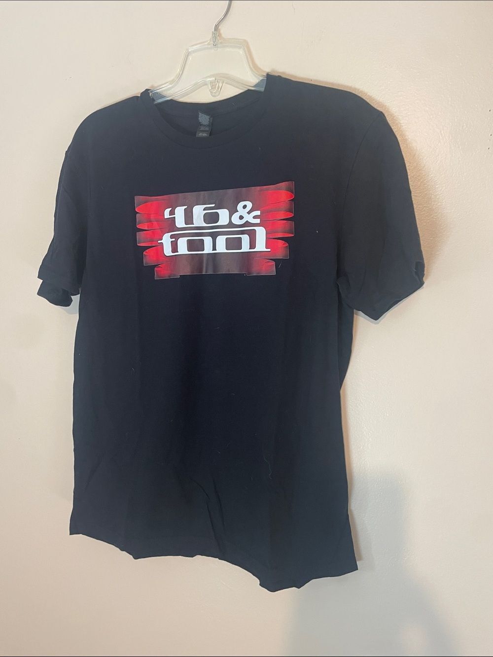 Tool music band tee shirt Size large